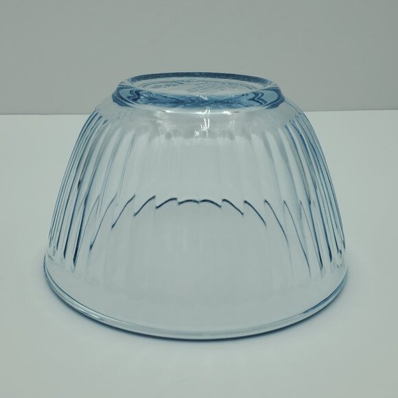 Pyrex 3 Cup Blue Tint Ribbed Bowl 7401 Small Mixing Serving Bowl - Picture 3 of 5